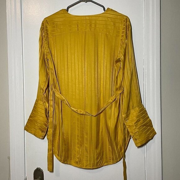 Aritzia Wilfred Zelie Shirt size XXS - Picture 7 of 10
